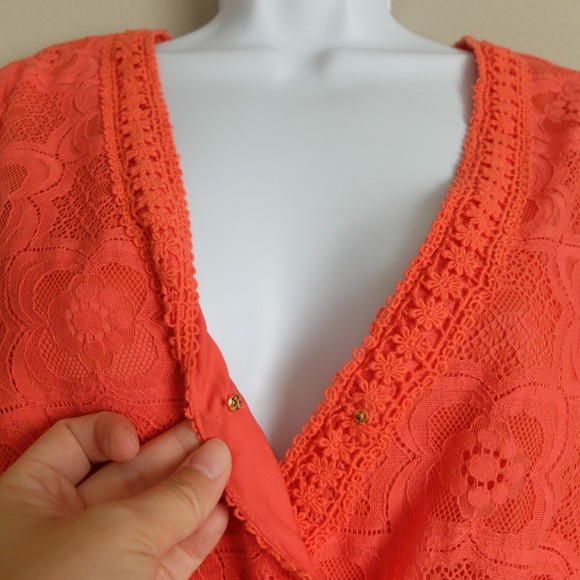 Bebe Tatiana Orange Lace Flutter Sleeves Romper NWT Size XS - Picture 5 of 13